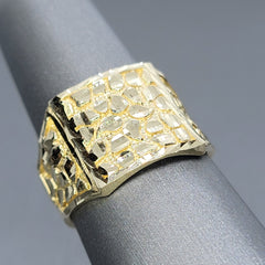 10kt Nugget Ring Diamond Cut