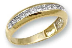 MEN'S BAND 1.00CT PRINCESS DIAMOND 14K YELLOW GOLD