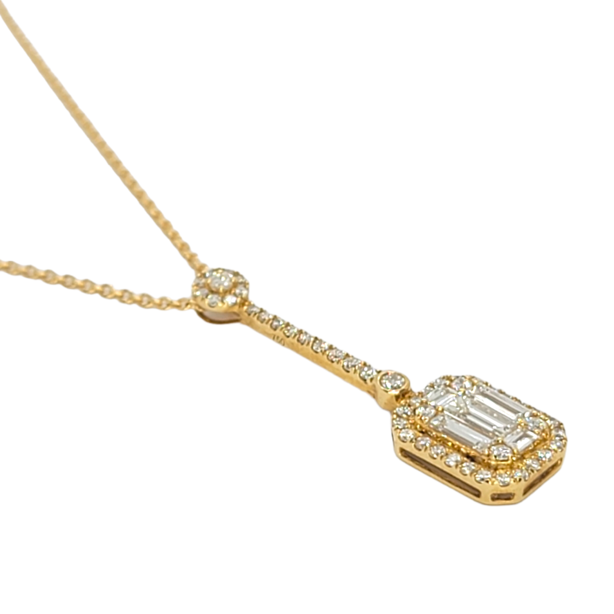 18kt Yellow Gold 0.70ct Diamond Pendant with Chain